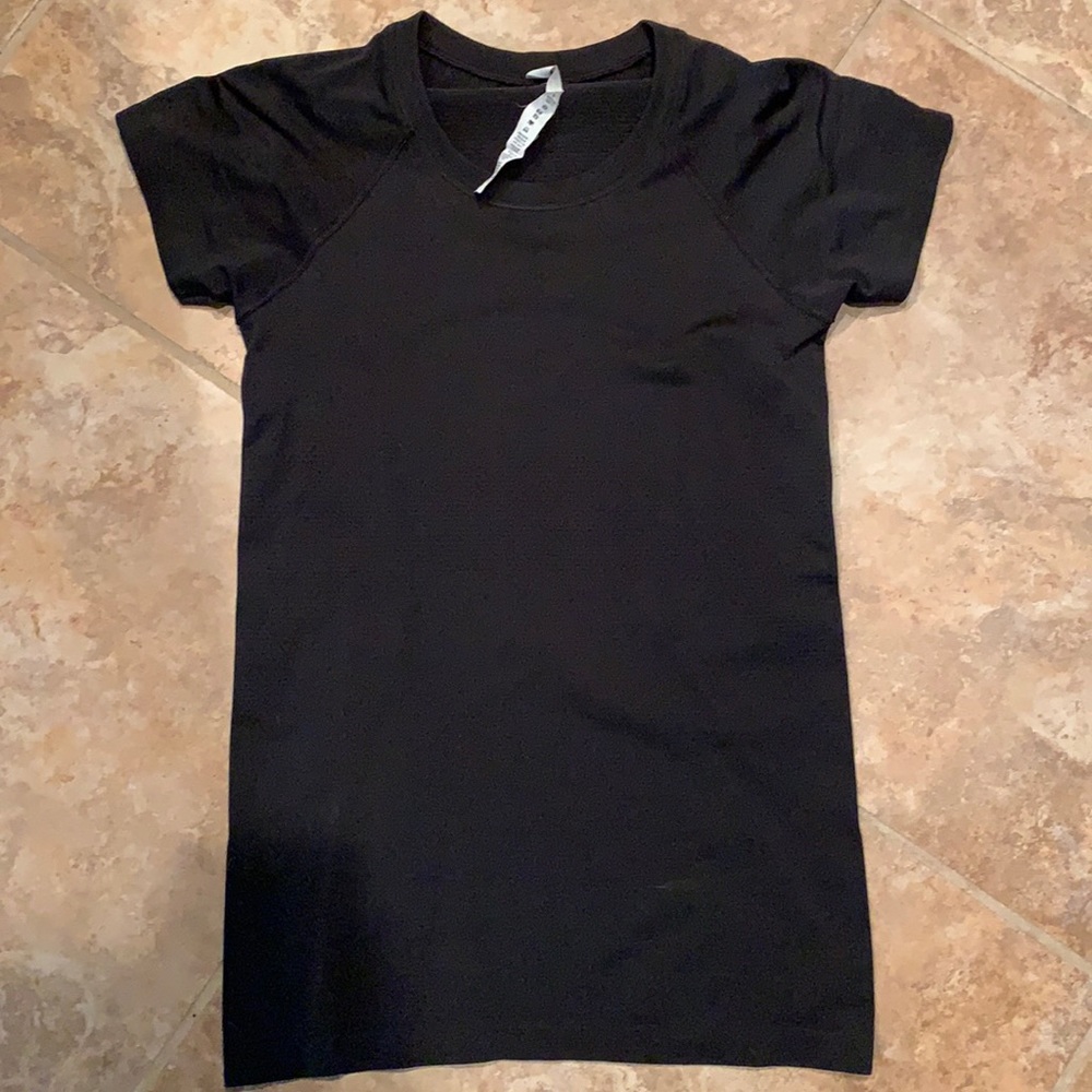 Lululemon Swiftly Tech Short Sleeve